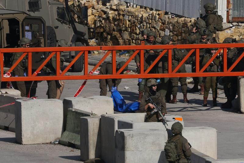 IDF troops kill alleged Palestinian knifeman who tried to stab soldiers near Hebron