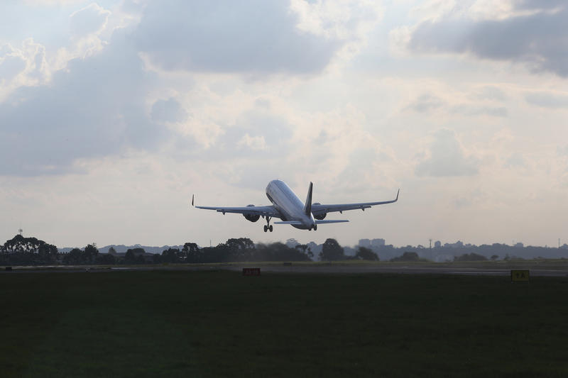 Militares gastam R$ 39 milhões com viagens internacionais em 2025 Militares gastam R$ 39 milhões com viagens internacionais em 2025