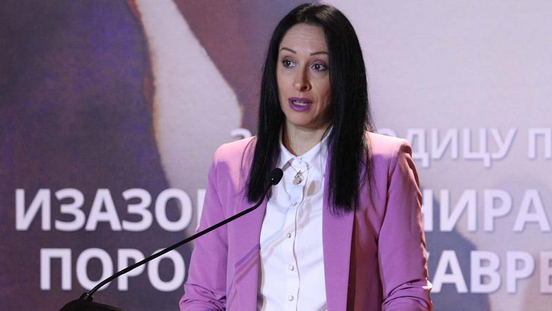 Žarić Kovačević: Formira se Savet za porodicu i demografiju za popravljanje demografske slike Srbije Žarić Kovačević: Formira se Savet za porodicu i demografiju za popravljanje demografske slike Srbije