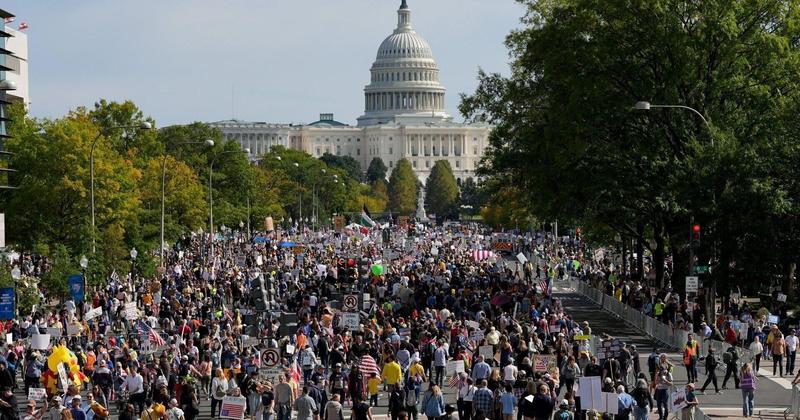 Viewpoints: Americans still have a choice whether to let the nation turn authoritarian