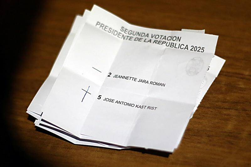 Iris Boeninger: Termina la época refundacional