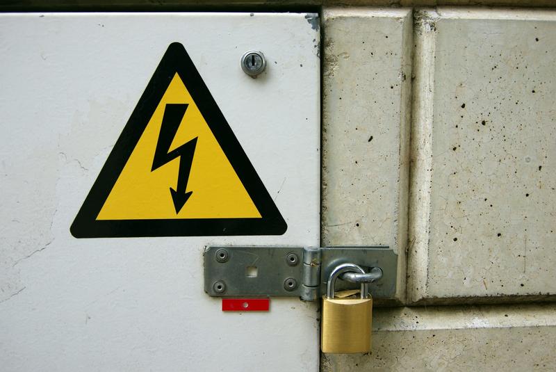 Government boosts its home battery program by $5 billion. But it still has big problems