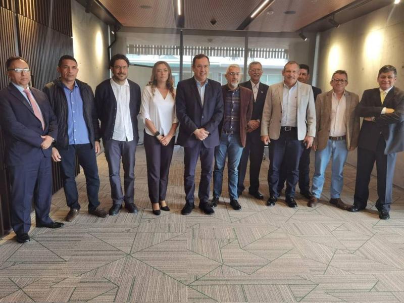 Veteranos por Colombia: la influencia, pugnas y sombras del grupo de militares petristas