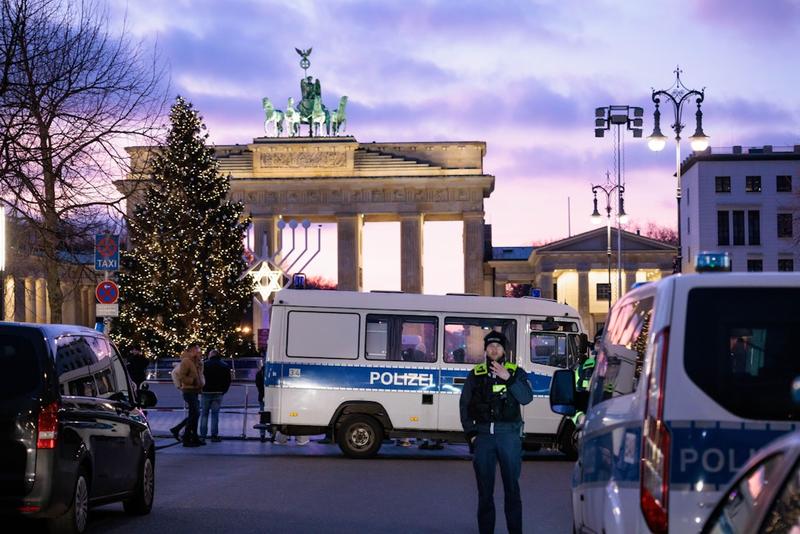 Selenskyj-Besuch und Sperrungen: Warum wir die Berliner Polizei feiern sollten