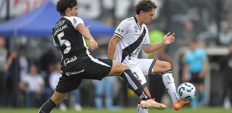 Corinthians ganha casca, mas final não tem favorito