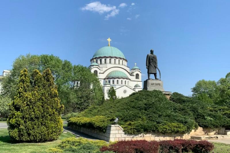 Srbi između otpora i kapitulacije