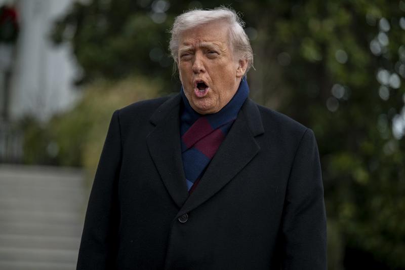 Trump Derails His Christmas Speech to Ramble About Snakes