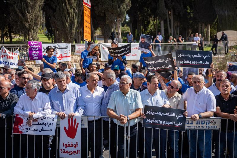 NIS 220 million meant for Arab community to be diverted to police, ministers decide