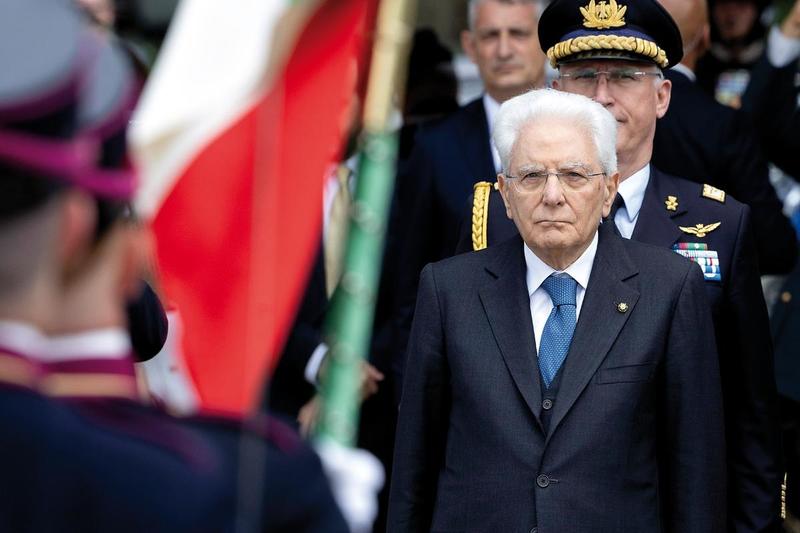 Mattarella: «La Russia vuole cambiare i confini dell’Europa con la forza»