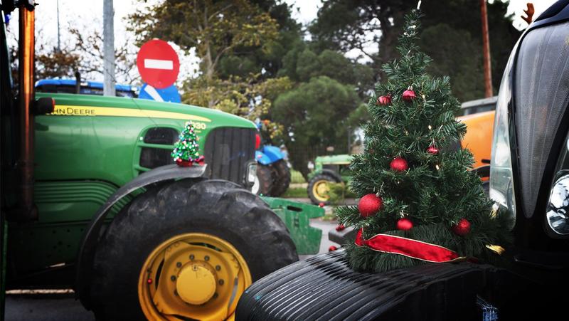 Χριστούγεννα στα τρακτέρ Χριστούγεννα στα τρακτέρ