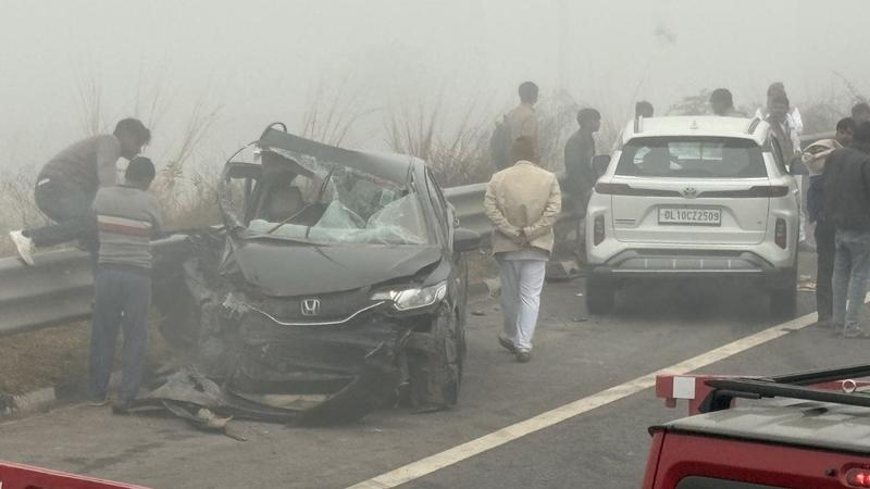 4 dead in massive multi-vehicle collision on Mumbai-Delhi Expressway amid dense fog