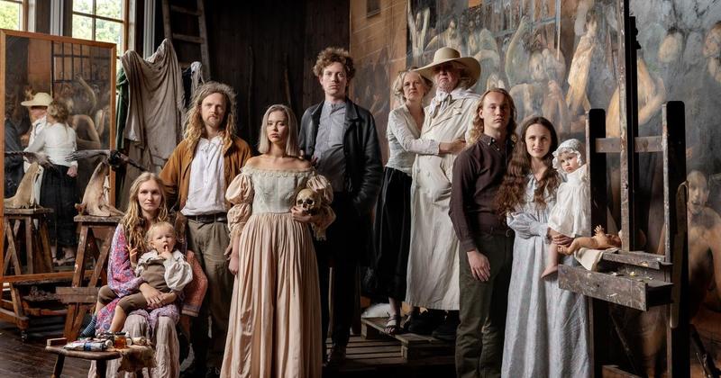 I januar 2025 virket det som om alle NRKs sende­fla­ter var dekket med klassiske pen­sel­strøk.