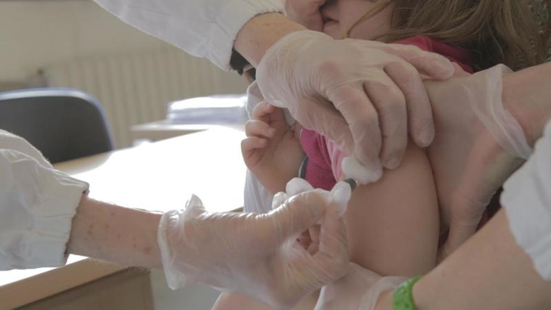 L’influenza attacca i giovanissimi: la fascia più colpita tra i 5 e i 15 anni