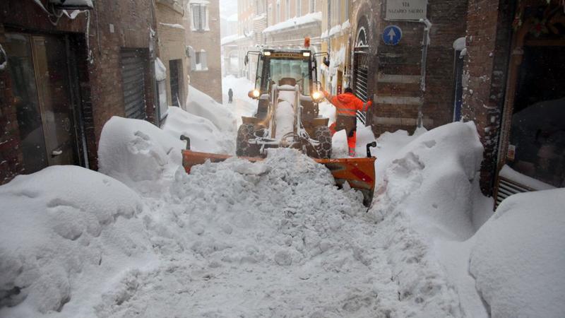 Natale amaro per una famiglia: a causa del nevone 2012 e dei ristori mai arrivati debiti per un milione