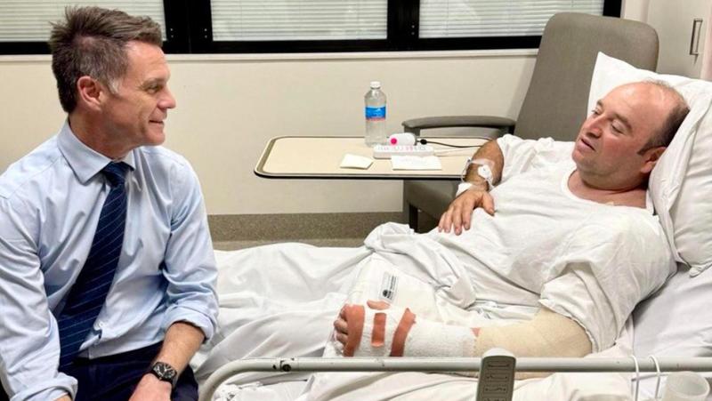 L’eroismo di Ahmed a Bondi Beach. “L’unico che non fugge. Così ha gestito la paura” /