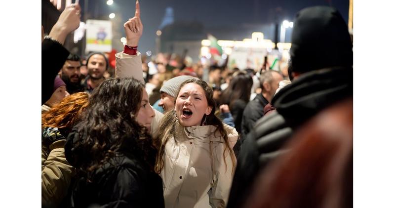 Евгени Петров
