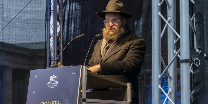 »Was würden die Opfer nun von uns wollen?« »Was würden die Opfer nun von uns wollen?«