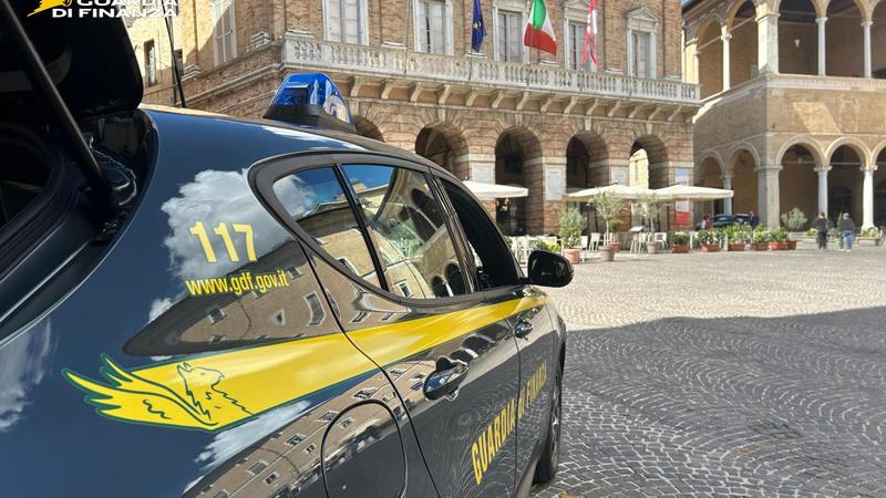 Spaccio di droga, arrestato giovane pusher. Giro da 80mila euro