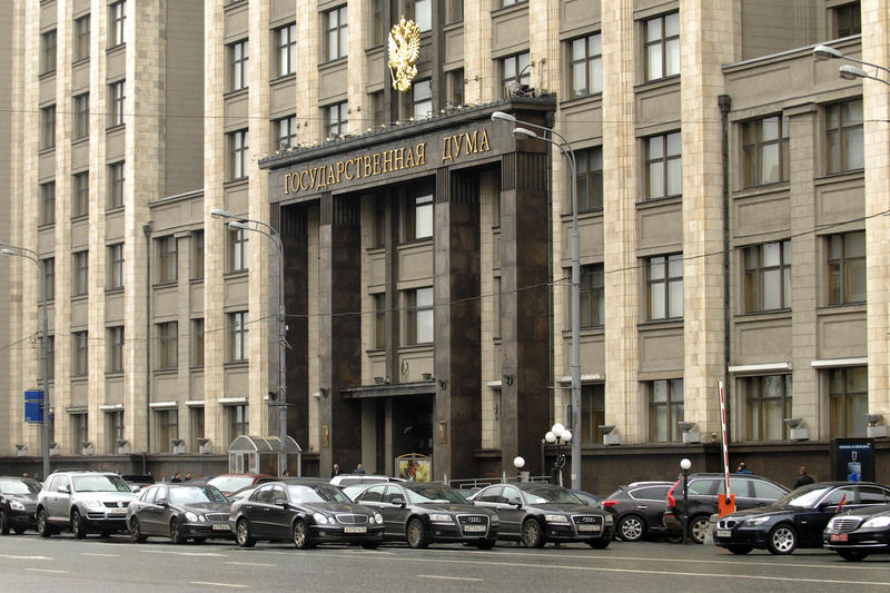 Пенсионерам с научной степенью предложили доплачивать