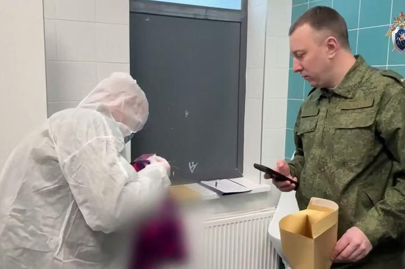 «С него пылинки сдували»: соседи 15-летнего убийцы рассказали о семье подростка