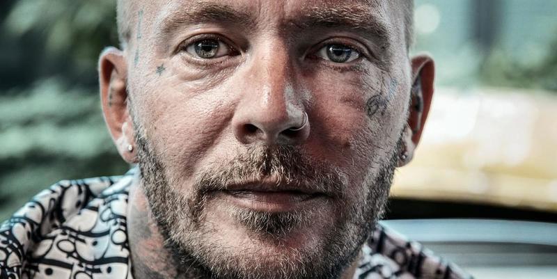 Självklart kan minnen från barndomen träda fram när man är 31 år