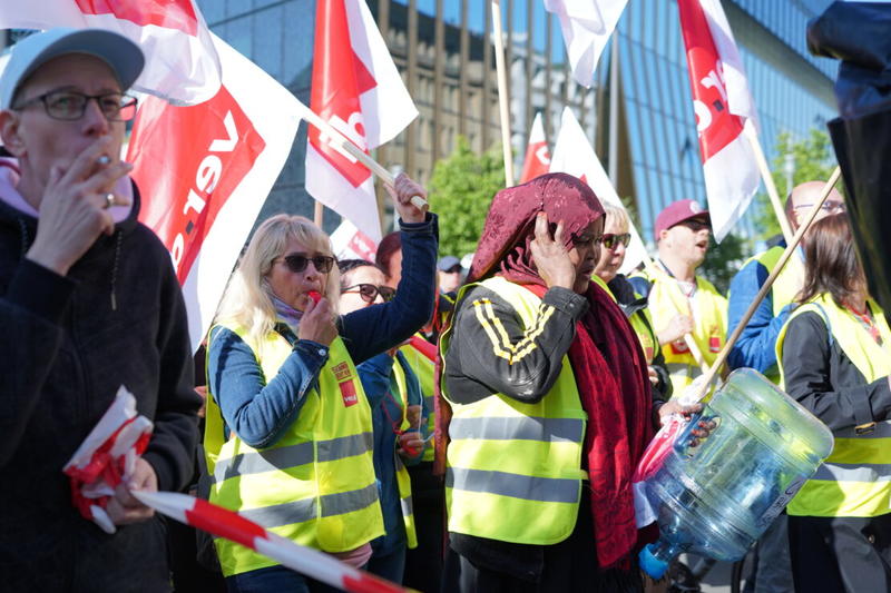Auf die Straße zum ersten TV-L Streiktag