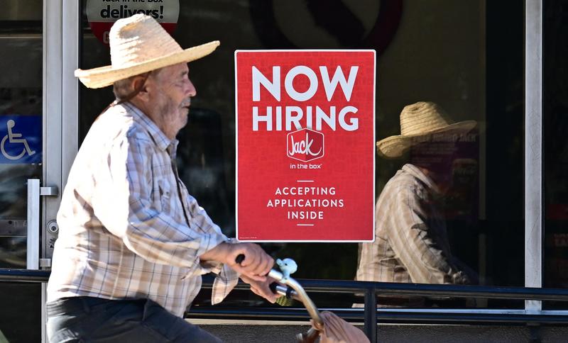 Hiring Slow Again In November, Leaving Fed Without Clear Signal