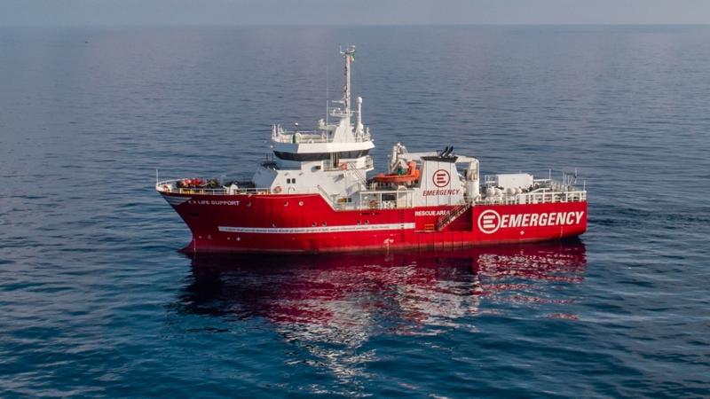 Emergency, a Napoli sbarcano i 113 soccorsi dalla nave Life Support