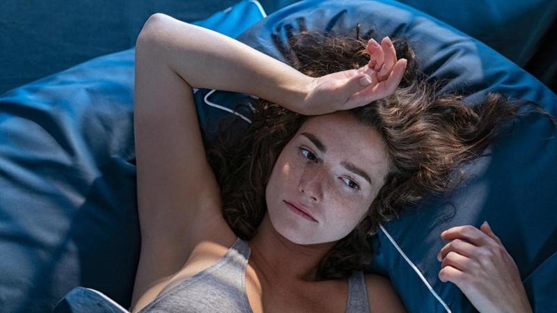 Insonnia, malattia silenziosa che colpisce 13 milioni di italiani: ecco quando diventa cronica