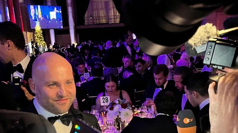 Al Gala dei Giovani Repubblicani di New York, dove l'estrema destra di AfD fa festa: «La strategia di Trump? Fantastica: è quello che diciamo noi da 10 anni»