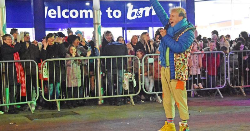 Cherished panto sidekick is given freedom of town