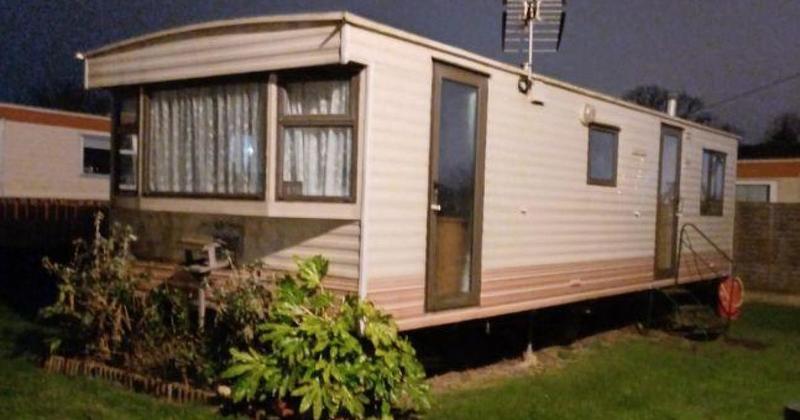 Family kicked off caravan park left 'in limbo' after dementia dispute