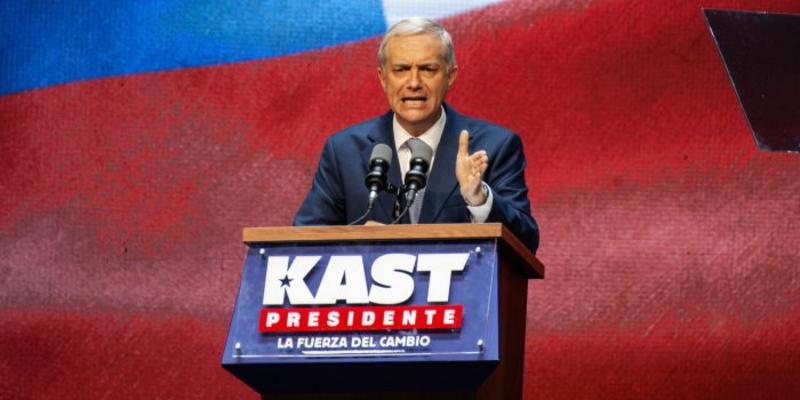 ¡Silencio y respeto! ¡Silencio y respeto!