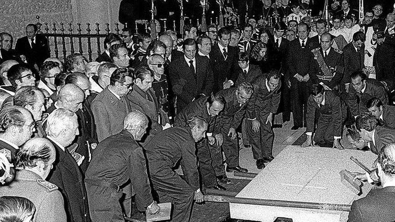 La cárcel (y el exilio) deben pasar a ser solo memoria