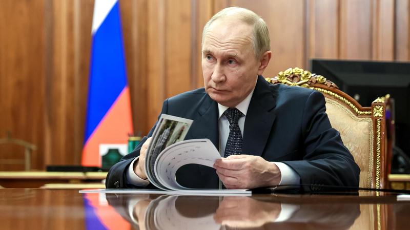 Calenda e le posizioni italiane: “Su Kiev si gioca il futuro della Ue”