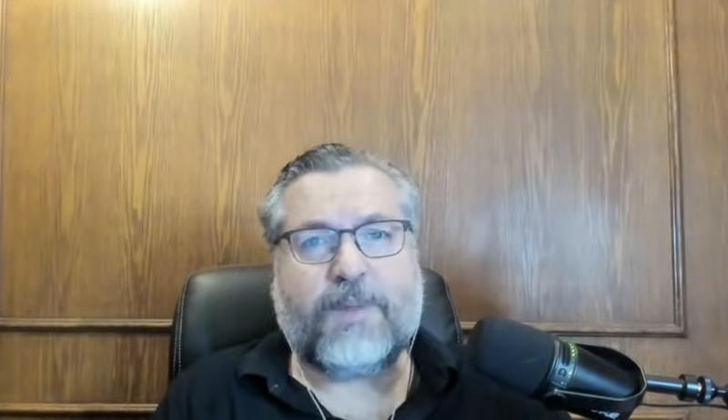 “Brasil está em nível 9 de 10 na escala de venezuelização”, diz Ernesto Araújo