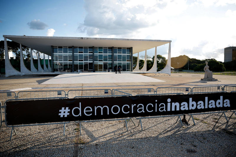 O carnaval da dosimetria