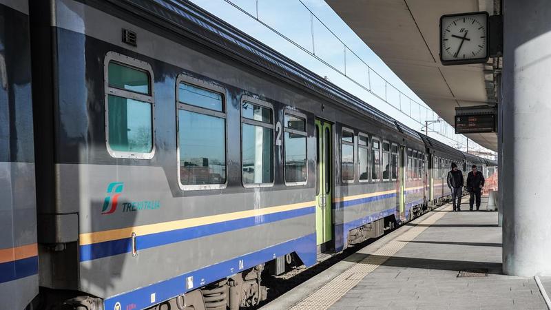 Pendolaria 2025, Lombardia prima in Italia come offerta treni. Ma mezzi vecchi, ritardi e cancellazioni