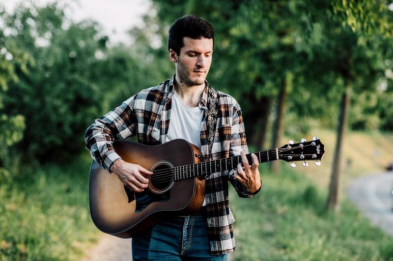 “Let go.”, il ferrarese Jack in a Song torna con un album liberatorio