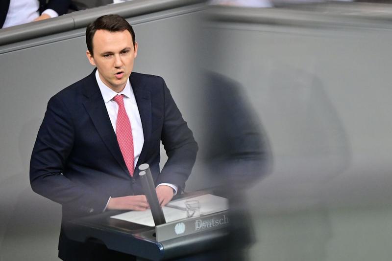 Wer rettet die Rente? Diese 13 Köpfe sollen das System zukunftsfest machen