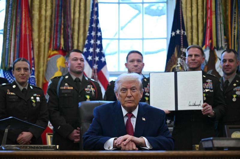 Trump Announces Blockade on Sanctioned Oil Tankers to and From Venezuela