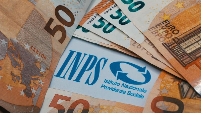 Pensioni anticipate, tempi più lunghi fino a 6 mesi, il riscatto della laurea varrà (molto) meno, il Tfr dei giovani, cosa cambia con la Manovra: le novità