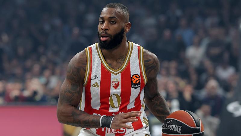 „Ovakav tretman nisu imali ni Dražen Petrović, Sale Nacionale i Teodosić, treba da sedi na klupi kada se odlučuje“: Nekadašnji trener Zvezde oštro kritikovao Mekintajera