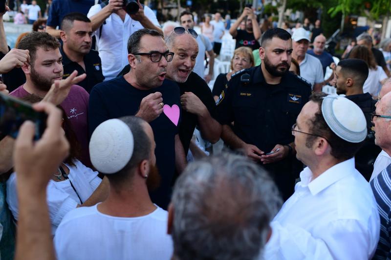 Knesset advances bill criminalizing interference with Orthodox religious practices in public