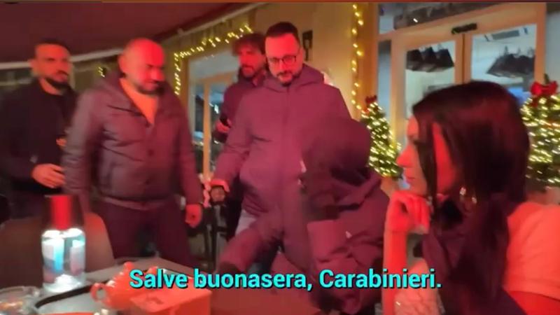 Le Iene filmano il ricattatore di OnlyFans: cancellava i profili delle ragazze poi chiedeva il riscatto