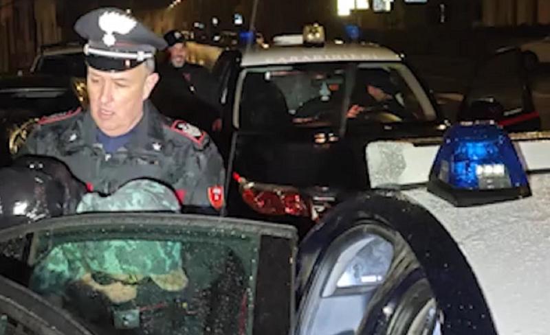 Livorno, alle Sorgenti 5,3 chili di hashish. L'intercettazione: «Mi controllano dal pianerottolo»