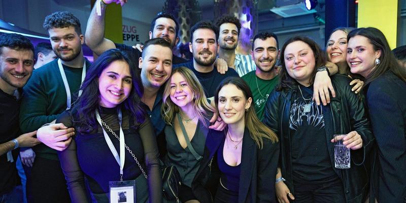 „Strong. Jewish. Here.“ „Strong. Jewish. Here.“