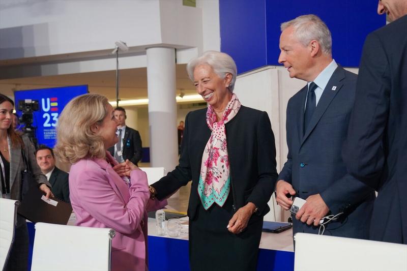 El BCE cumple al mantener los tipos al 2%, sin dar más pistas para 2026