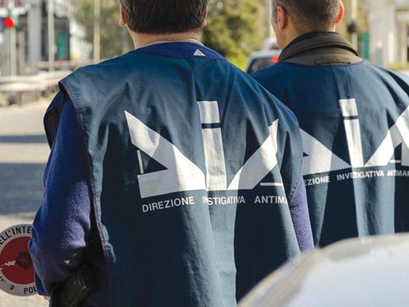 Blitz contro il clan Amato-Pagano, 10 arresti Incensurata ospitava i summit nella sua casa