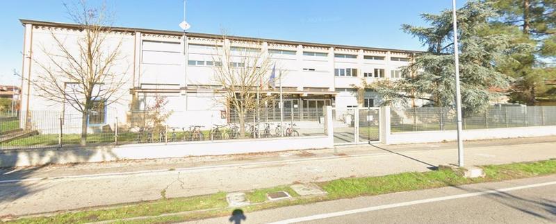 Laboratori troppo freddi al “Montalcini” di Portomaggiore, si può stare solo 15 minuti al giorno